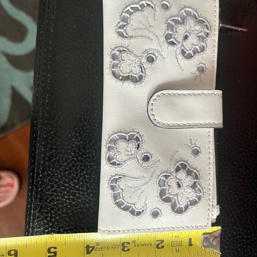 Patricia Nash Elegant Floral Embroidered Wallet - Picture 9 of 9